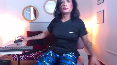 zoe_hecate online show from 02/11/26, 10:42