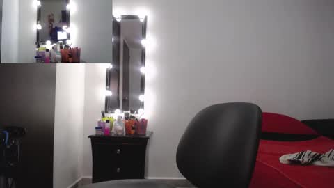 zoe hotxxx online show from 01/10/25, 02:55
