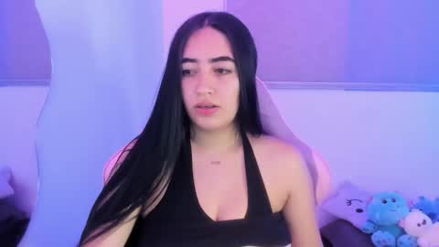 zoe_jones7 online show from 03/05/26, 06:31