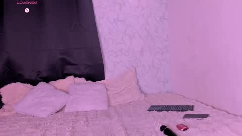 Zoe online show from 11/12/25, 11:25