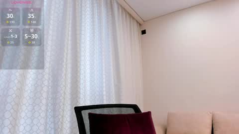 Snapshot of zoe_klarxxx chatting on 06/04/26, 10:32 Zoe online show from 06/04/26, 10:32