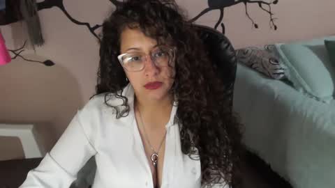 Snapshot of zoe_koller chatting on 10/30/25, 09:26 Zoe Koller online show from 10/30/25, 09:26