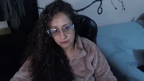 Zoe Koller online show from 06/10/26, 01:06