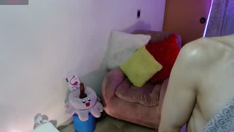 Zoe online show from 06/14/26, 03:19