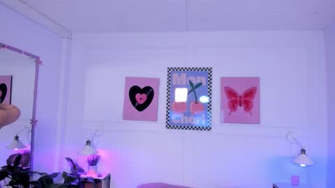 Snapshot of zoe_lynch_ chatting on 12/01/25, 11:37 Zoe Lynch online show from 12/01/25, 11:37