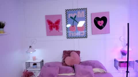 Snapshot of zoe_lynch_ chatting on 01/07/26, 11:45 Zoe Lynch online show from 01/07/26, 11:45