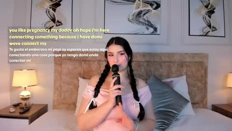 Snapshot of zoe_moon__ chatting on 04/04/26, 02:14 zoe_moon__ online show from 04/04/26, 02:14