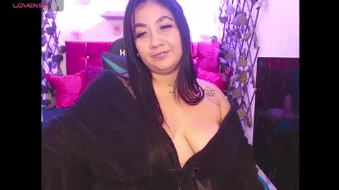 Snapshot of zoe_naughty22 chatting on 02/21/26, 05:41 zoe_naughty22 online show from 02/21/26, 05:41