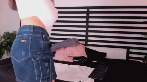 Zoe Olsen online show from 01/02/25, 03:29