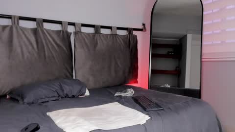 Zoe Olsen online show from 01/17/25, 03:11