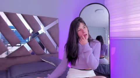 Zoe Olsen online show from 02/18/25, 04:05