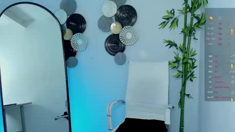 Zoe Olsen online show from 10/08/25, 08:50