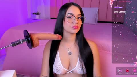 Zoe online show from 02/08/25, 05:29