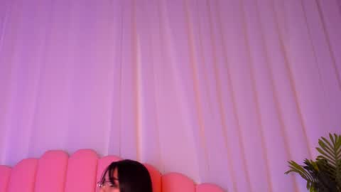 Zoe online show from 02/15/25, 08:22