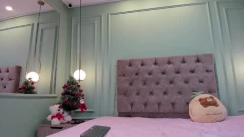 Zoe online show from 12/03/24, 11:13
