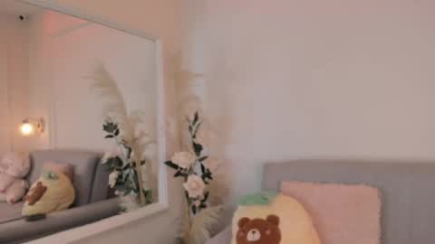Zoe online show from 12/22/24, 09:11