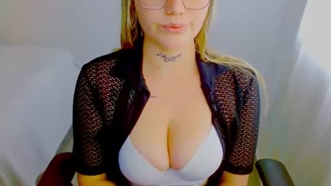 ZOE online show from 09/17/25, 05:47