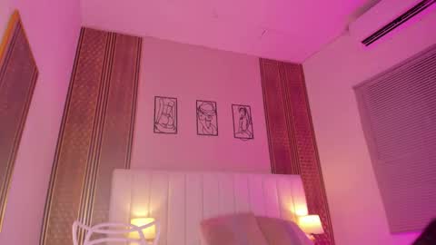 Snapshot of zoe_sky_ chatting on 09/17/25, 11:34 Hi guys i am Zoe online show from 09/17/25, 11:34