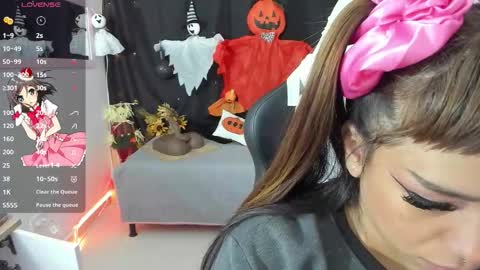 Snapshot of zoe_sullivan_ chatting on 10/17/25, 09:23 zoe_sullivan_ online show from 10/17/25, 09:23