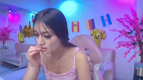 Zoe online show from 07/12/26, 11:23