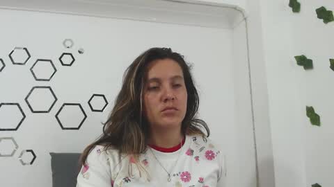 Carolina online show from 09/26/25, 12:03