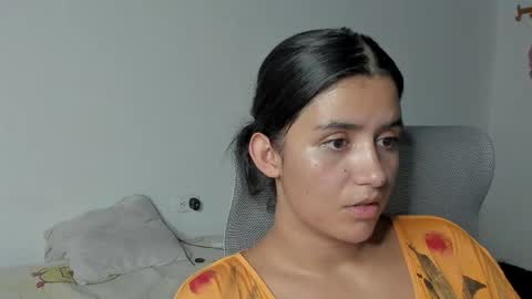 Snapshot of zoe_wattson chatting on 05/20/26, 12:17 Zoe online show from 05/20/26, 12:17