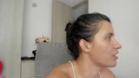 Snapshot of zoe_wattson chatting on 06/24/26, 04:33 Zoe online show from 06/24/26, 04:33