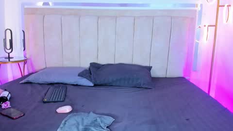 Snapshot of zoebarnett chatting on 11/21/25, 06:39 Zoe online show from 11/21/25, 06:39