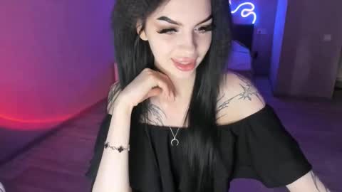 Snapshot of zoedrift chatting on 09/10/25, 01:11 zoedrift online show from 09/10/25, 01:11