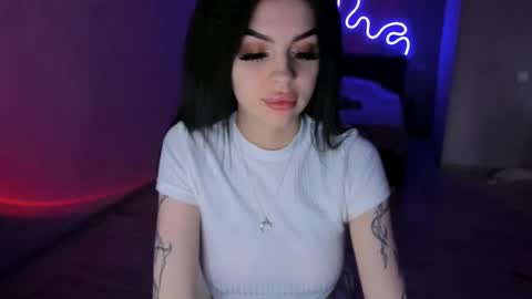 Snapshot of zoedrift chatting on 09/26/25, 12:31 zoedrift online show from 09/26/25, 12:31