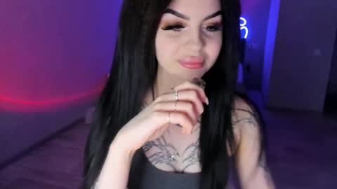 Snapshot of zoedrift chatting on 10/11/25, 01:20 zoedrift online show from 10/11/25, 01:20