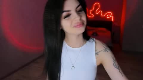 Snapshot of zoedrift chatting on 10/26/25, 01:39 zoedrift online show from 10/26/25, 01:39