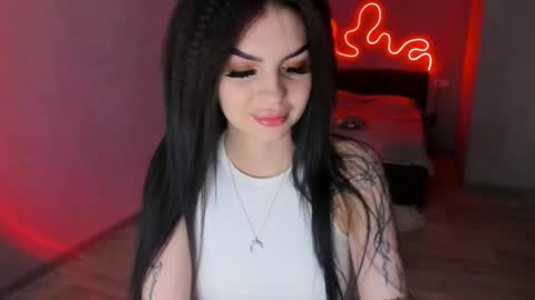 Snapshot of zoedrift chatting on 10/29/25, 12:07 zoedrift online show from 10/29/25, 12:07