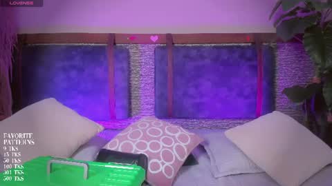 Zoe online show from 06/24/26, 10:58