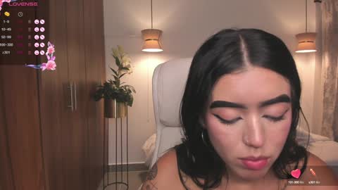  zoee jackson online show from 12/04/24, 11:02