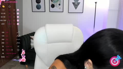  zoee jackson online show from 02/05/25, 07:20