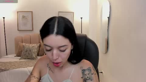 Snapshot of zoee_jackson chatting on 07/06/26, 06:43 zoee jackson online show from 07/06/26, 06:43