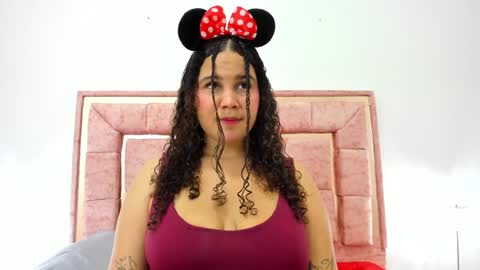 zoee online show from 01/16/25, 03:02
