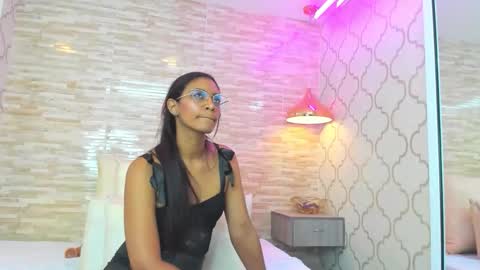 ZoeeSmitth online show from 09/29/25, 11:48