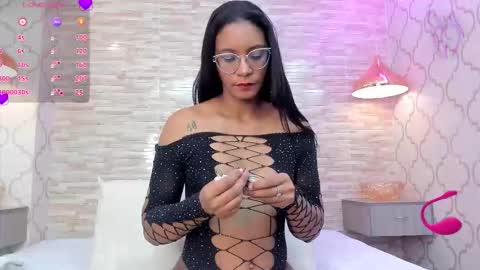 ZoeeSmitth online show from 11/26/25, 11:44