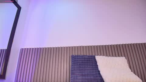 Snapshot of zoeettaylor_ chatting on 05/16/26, 06:28 ZOEET online show from 05/16/26, 06:28