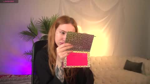 Snapshot of zoeford_ chatting on 05/23/26, 05:23 ZOE online show from 05/23/26, 05:23