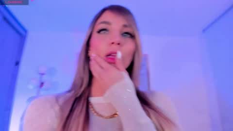 Snapshot of zoepresley chatting on 11/12/25, 12:44 Zoe Presley online show from 11/12/25, 12:44