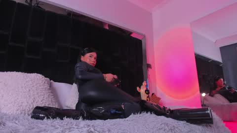 zoevidal_ online show from 01/13/25, 02:53
