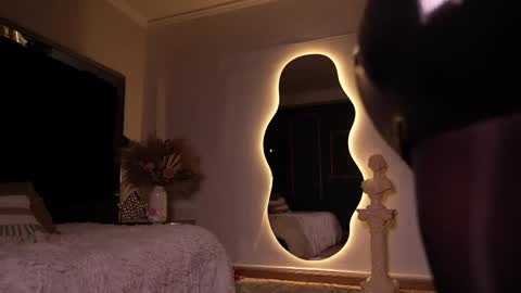 Snapshot of zoevidal_ chatting on 01/11/26, 12:10 zoevidal_ online show from 01/11/26, 12:10