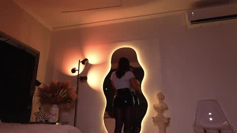 Snapshot of zoevidal_ chatting on 04/20/26, 11:57 zoevidal_ online show from 04/20/26, 11:57