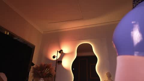 Snapshot of zoevidal_ chatting on 04/23/26, 12:29 zoevidal_ online show from 04/23/26, 12:29