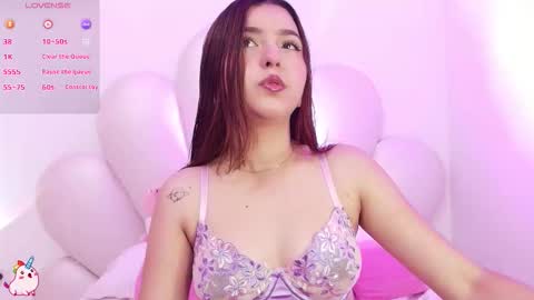 Snapshot of zoewillian chatting on 01/15/26, 09:07 zoewillian online show from 01/15/26, 09:07