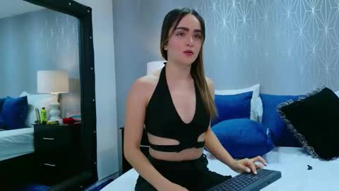 ZoeWilliis online show from 01/31/26, 07:11