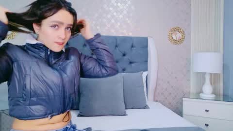 ZoeWilliis online show from 06/05/26, 12:22